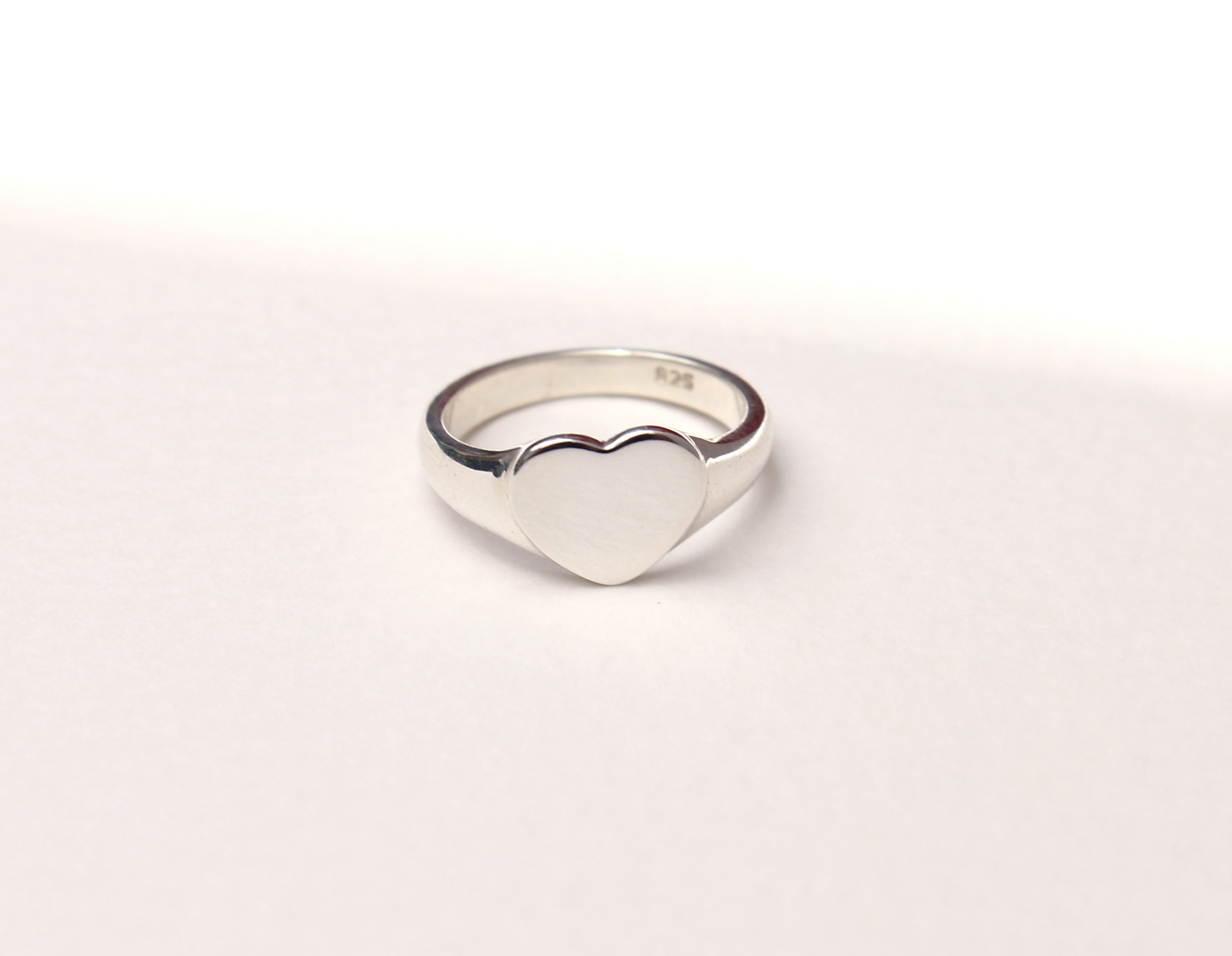 Ladies Heart Signet Ring