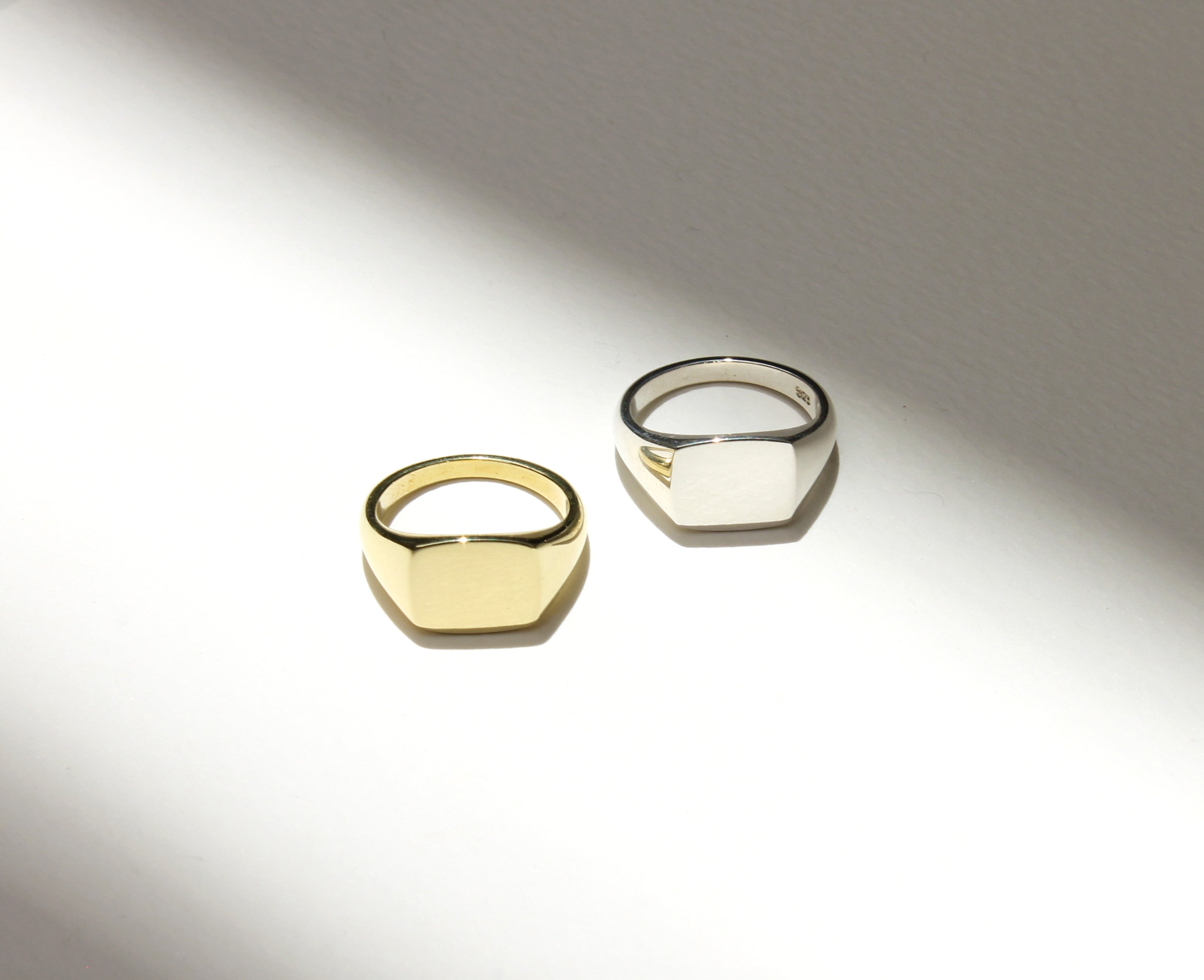 Mens Cushion Signet Ring – Anna Rosholt Jewellery